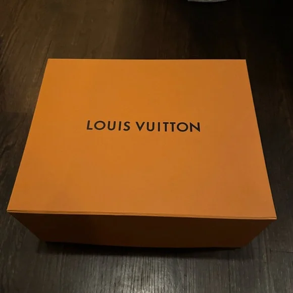 Louis Vuitton NeoNoe MM - Picture 11 of 14
